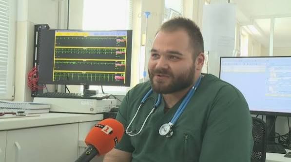 Честито престижно отличие на д-р Ивайло Парев - специалната награда за лекарска всеотдайност, етика и медицински морал на БЛС! - МБАЛ Разлог